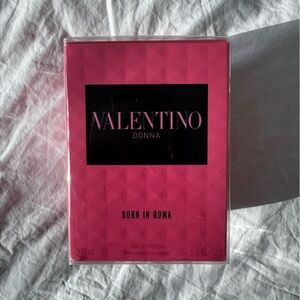 Valentino Donna Born in Roma Perfume
